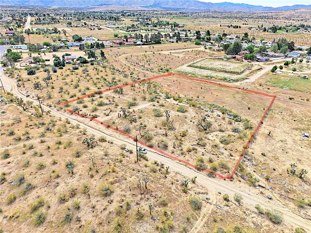 132 STE VIC AVE V13, Pearblossom, CA — listing photo 1