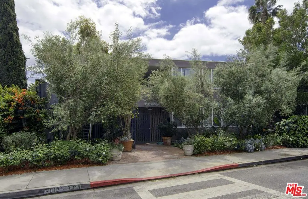 Residential Lease for rent at 9018 Keith Avenue, West Hollywood, Los Angeles County, CA featuring 1 bed and 1 bath