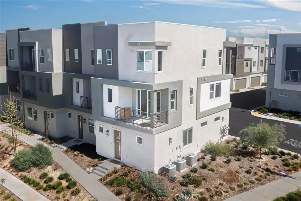 26857 Laurel Mountain Loop, Valencia, CA — listing photo 1