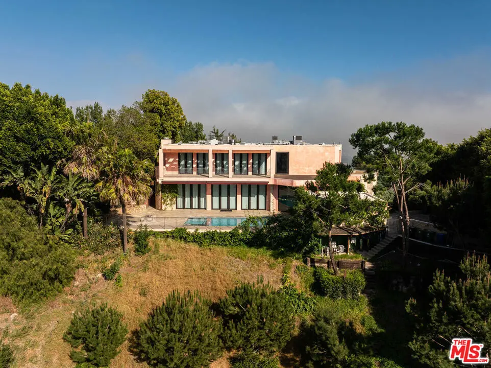 Single Family Residence for sale at 1111 Bel Air Place, Los Angeles, CA featuring 5 beds and 7 baths