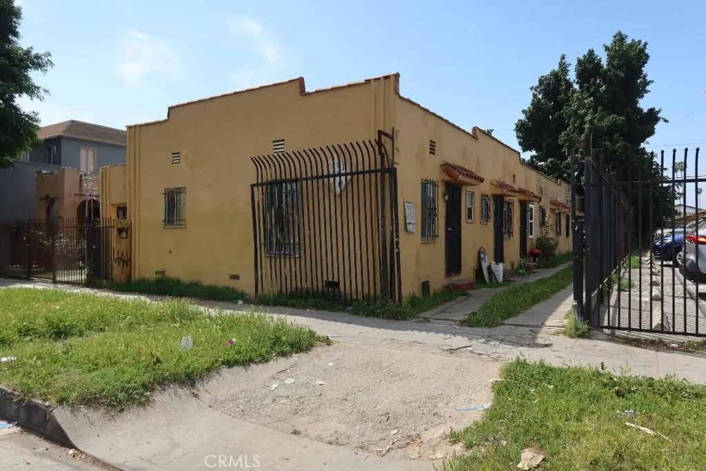 Quadruplex for sale at 5917 S Figueroa Street, Los Angeles, CA
