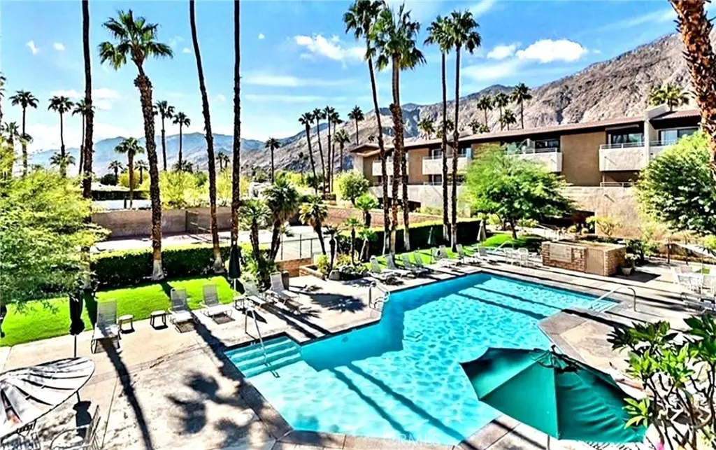 Residential Lease for rent at 467 S Calle El Segundo D3, Palm Springs, Riverside County, CA featuring 1 bed and 1 bath