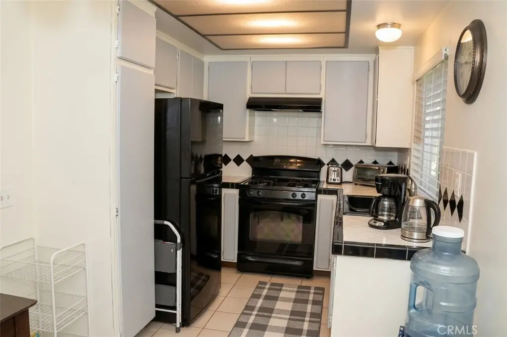 1505 S Raitt 97, Santa Ana, CA — listing photo 1