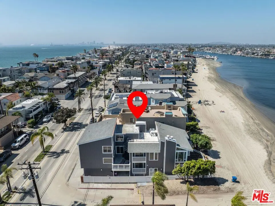 Residential Lease for rent at 6821 E Ocean Boulevard 1/2, Long Beach, Los Angeles County, CA and 1 bath