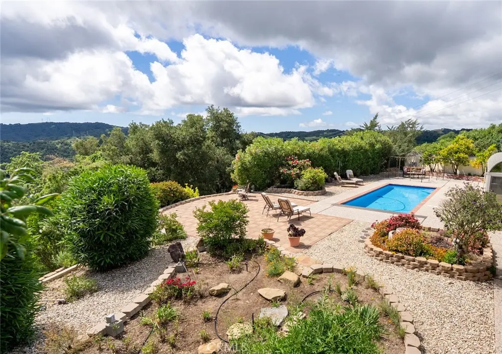 13305 Santa Ana, Atascadero, CA — listing photo 1