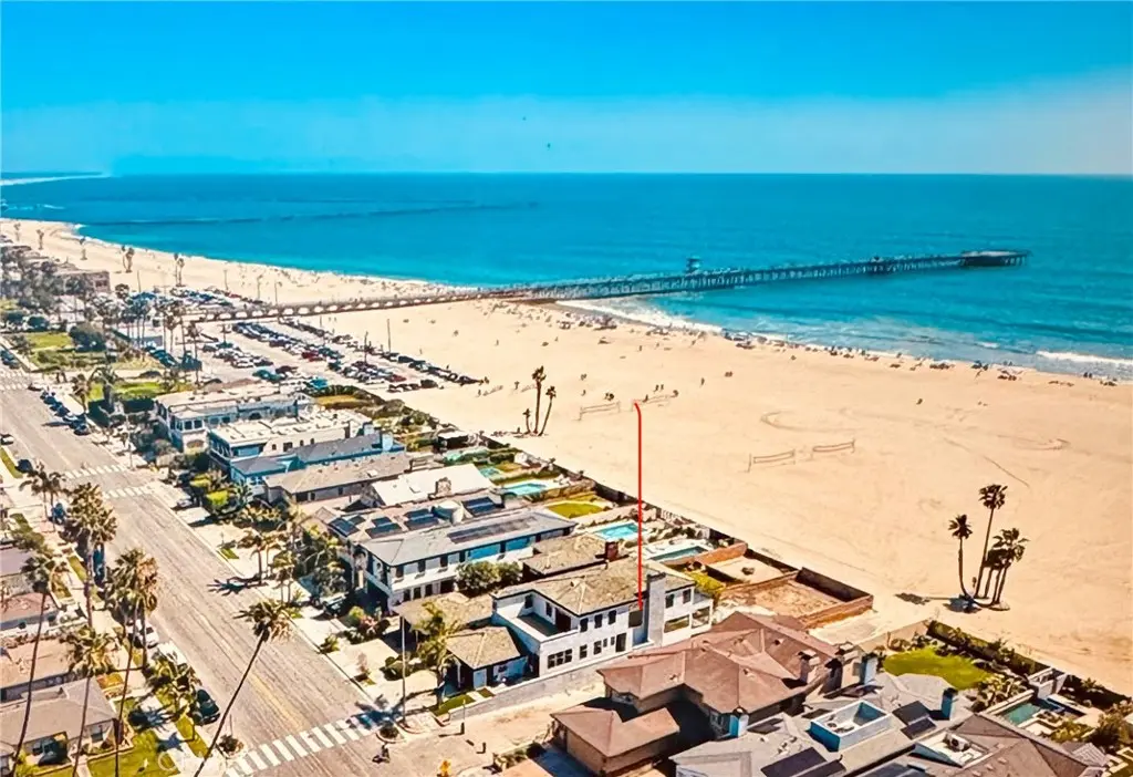 Duplex for rent at 600 Ocean B, Seal Beach, CA featuring 1 bed and 1 bath