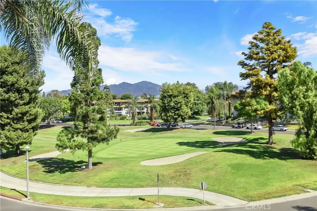2386 Via Mariposa W 2B, Laguna Woods, CA — listing photo 1