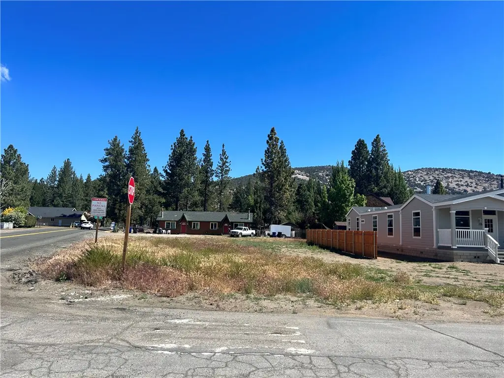 900 Greenway Drive, Big Bear City, CA — listing photo 1