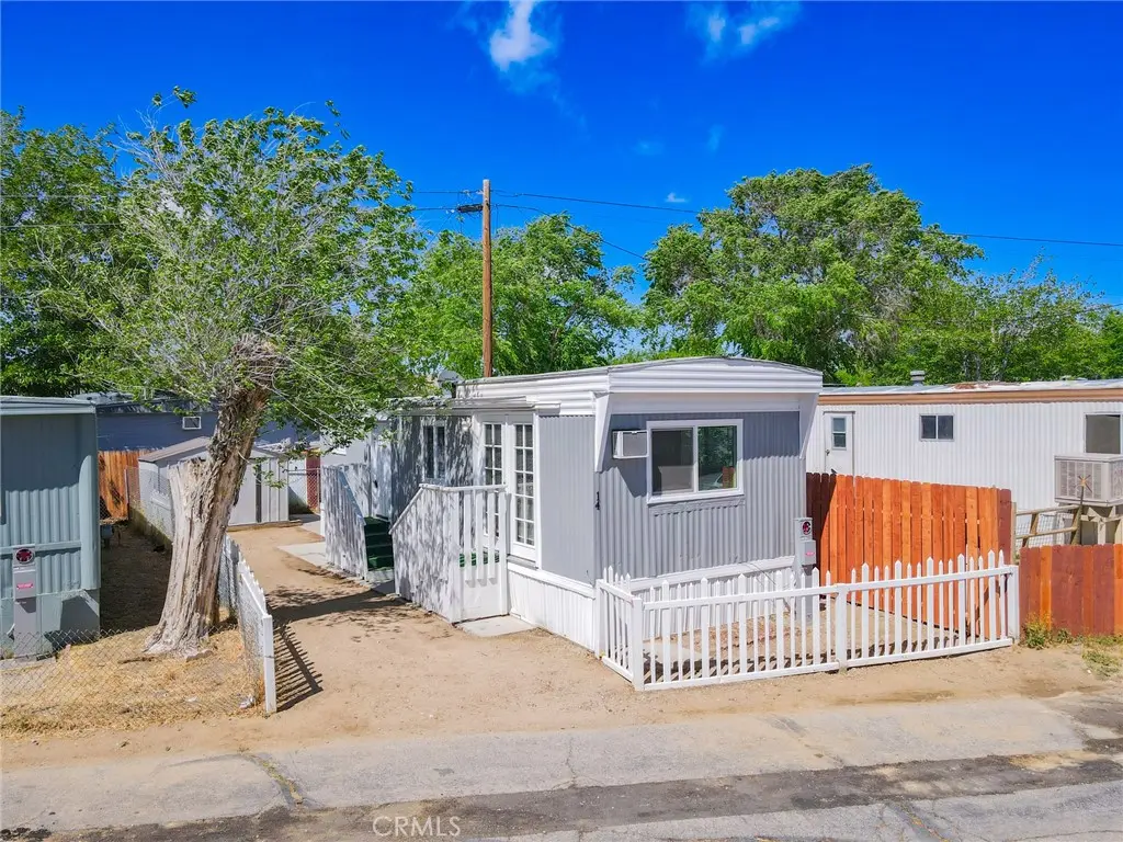 1258 W Rosamond Boulevard 14, Rosamond, CA — listing photo 1