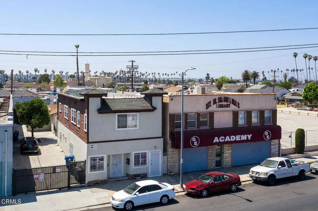 Residential Income for sale at 5321 Denker Avenue, Los Angeles, CA