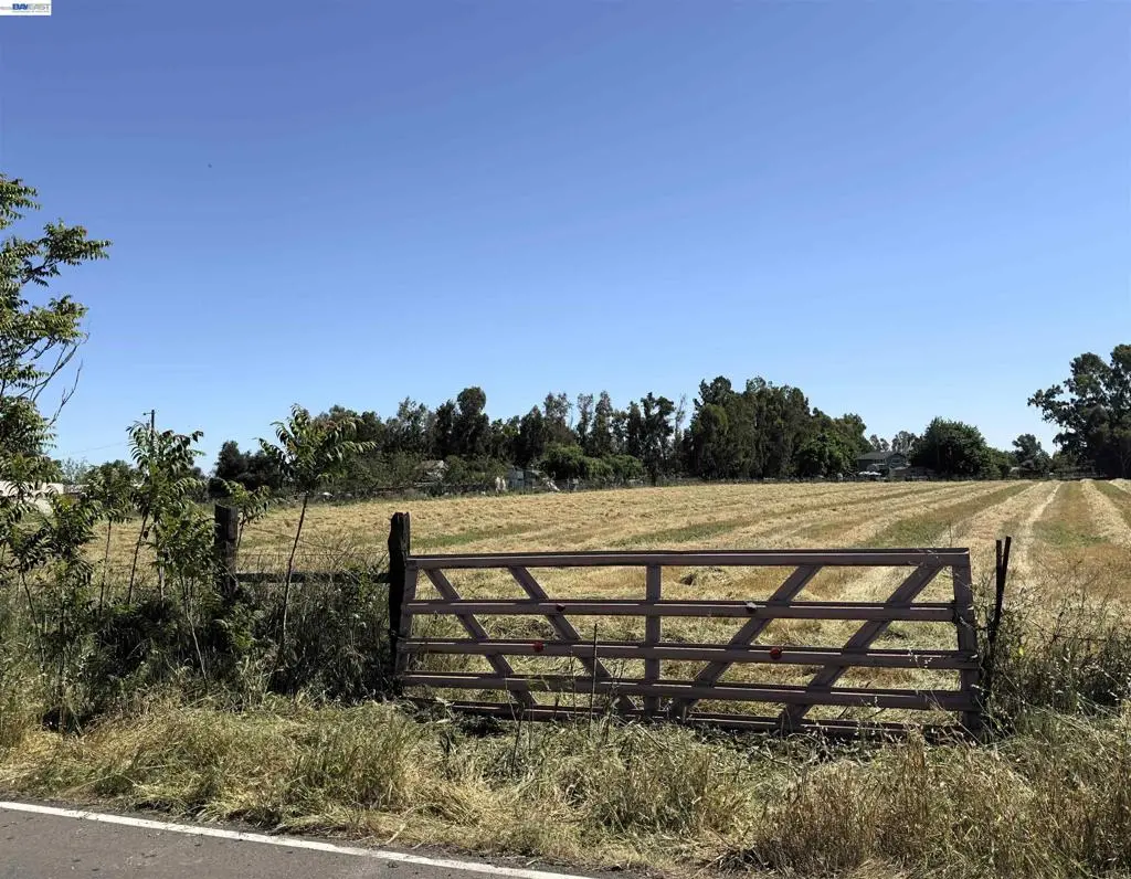 11844 E Ada, Stockton, CA — listing photo 1