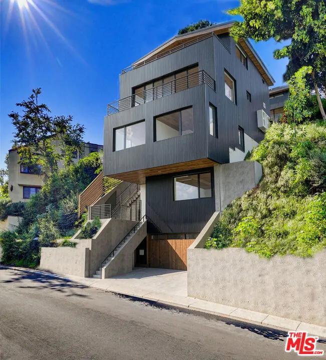 2367 Lake View Avenue, Los Angeles, CA — listing photo 1