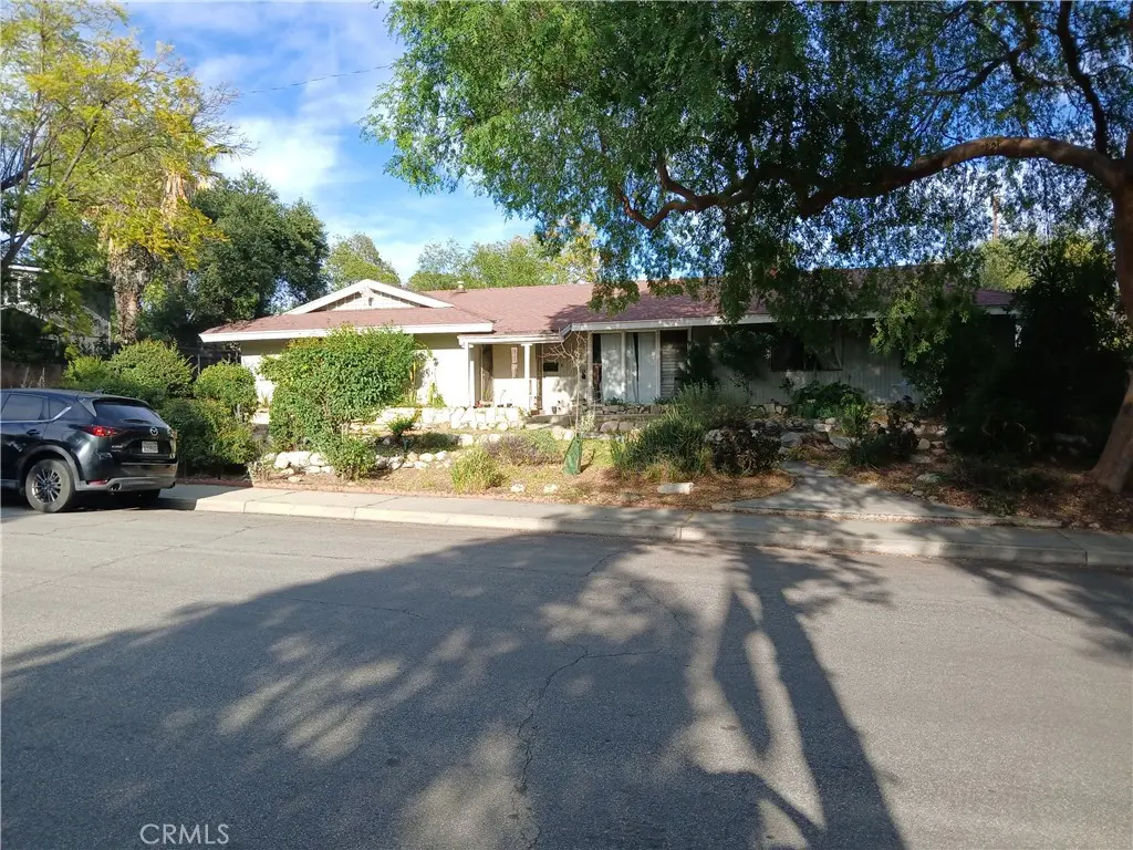 1662 Denver, Claremont, CA — listing photo 1
