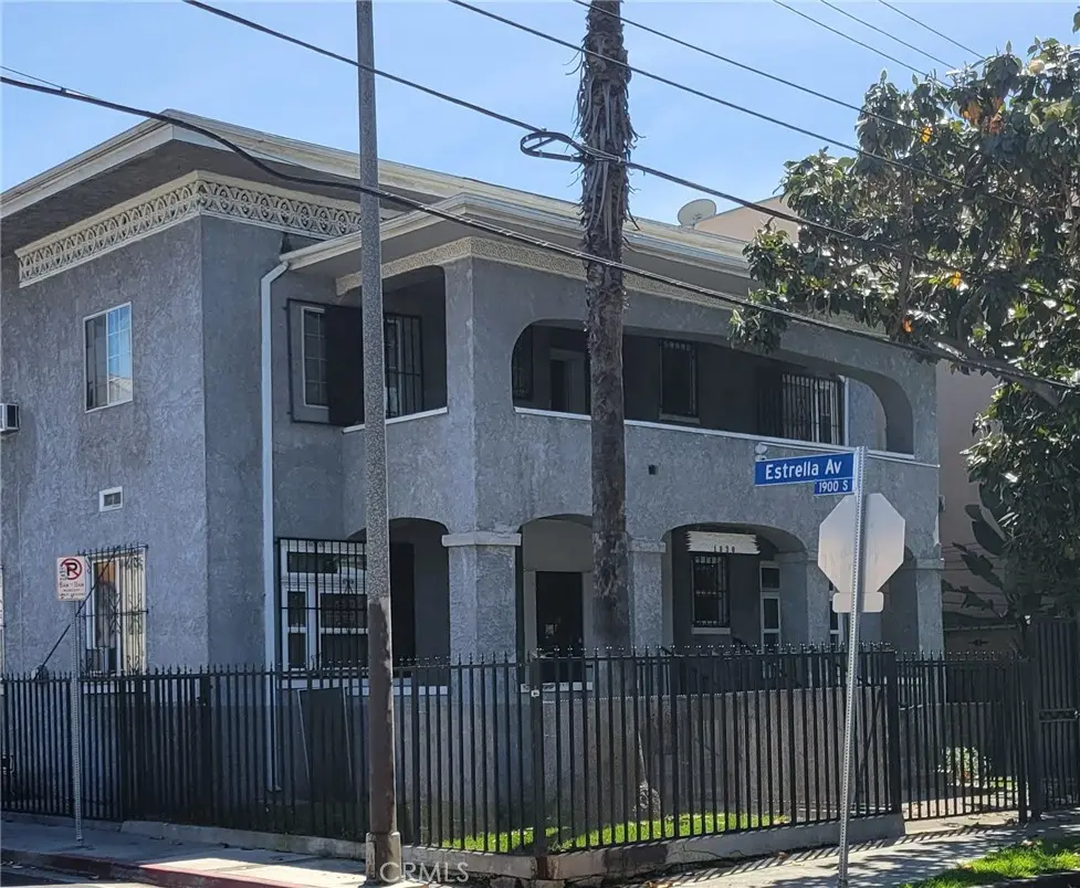 Residential Lease for rent at 1938 Bonsallo Avenue 101, Los Angeles, Los Angeles County, CA featuring 1 bed and 1 bath