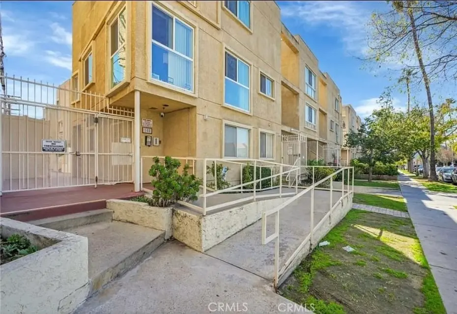 108 W Maple Street 7, Glendale, CA — listing photo 1