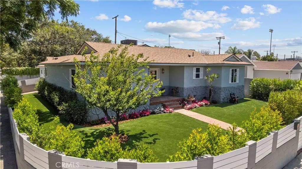 8054 Cedros, Panorama City, CA — listing photo 1