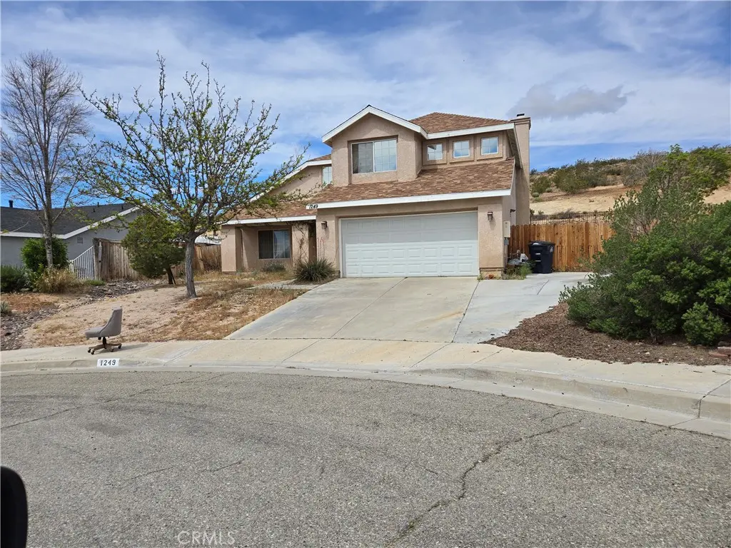 1249 Bradford, Rosamond, CA — listing photo 1