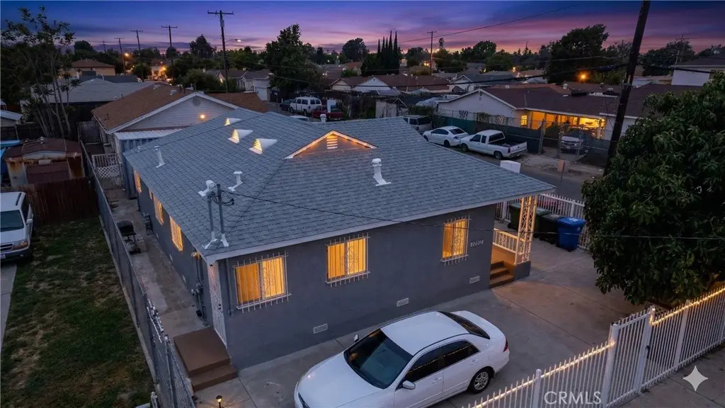 Duplex for sale at 10703 Anzac, Los Angeles, CA