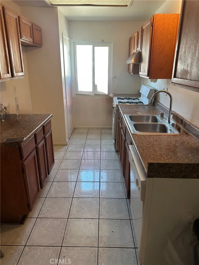 17944 Kendall, Adelanto, CA — listing photo 1