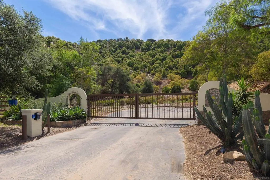 30591 LUIS REY HEIGHTS RD, Bonsall, CA — listing photo 1