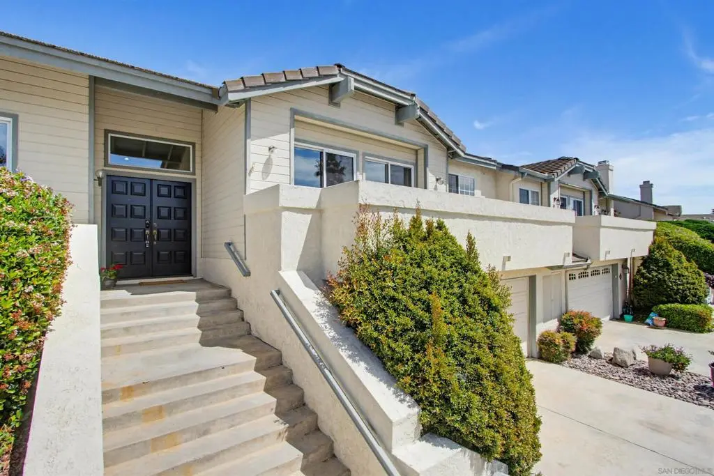 65 Via Casitas, Bonsall, CA — listing photo 1