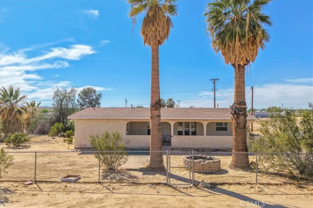 4611 Oasis, 29 Palms, CA — listing photo 1