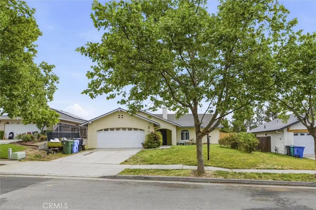 1035 Pioneer Trail, Paso Robles, CA — listing photo 1
