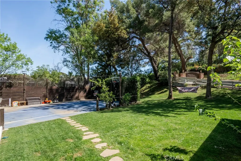 Residential Lease for rent at 3791 Multiview Drive, Los Angeles, Los Angeles County, CA featuring 4 beds and 3 baths