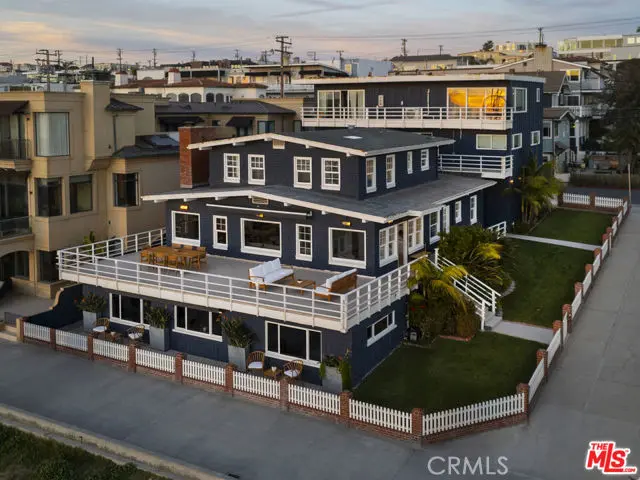 1000 The Strand, Manhattan Beach, CA — listing photo 1
