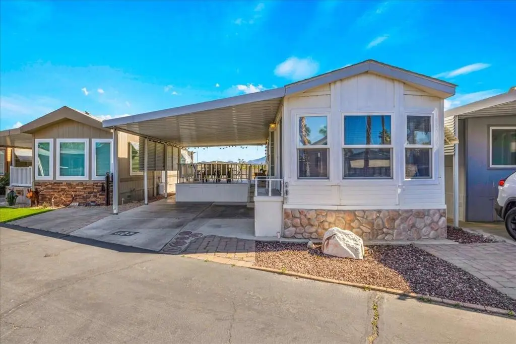 Manufactured In Park for sale at 69801 Ramon Road 307, Cathedral City, CA featuring 1 bed and 1 bath