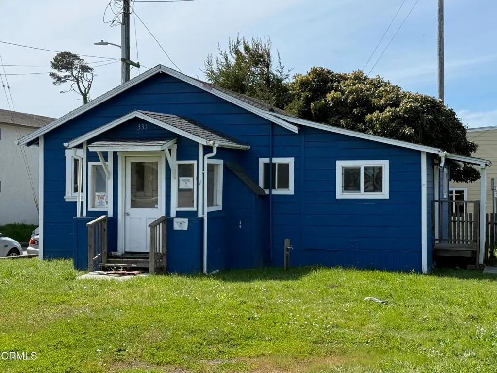 Single Family Residence for sale at 331 S Franklin Street, Fort Bragg, CA featuring 2 beds and 1 bath