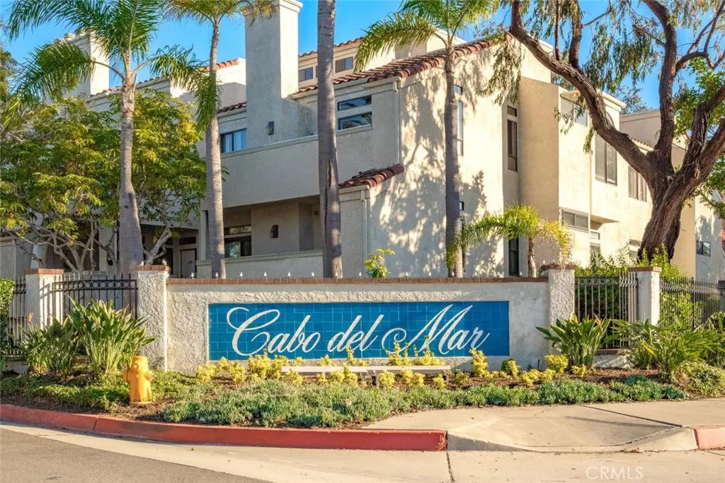 5146 Dorado Drive 106, Huntington Beach, CA — listing photo 1