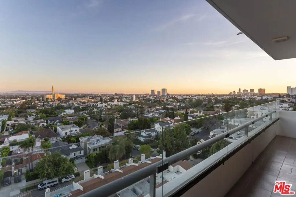 Condominium for sale at 10660 Wilshire Boulevard 1207, Los Angeles, CA featuring 3 beds and 4 baths