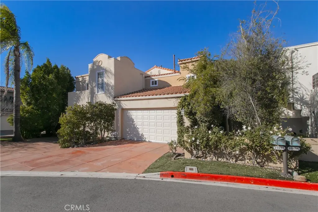 23057 Park Este, Calabasas, CA — listing photo 1