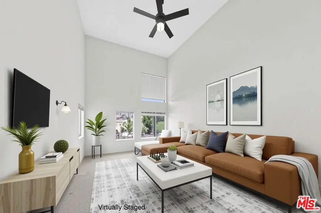 Condominium for sale at 1118 Valencia Street 310, Los Angeles, CA featuring 1 bed and 1 bath