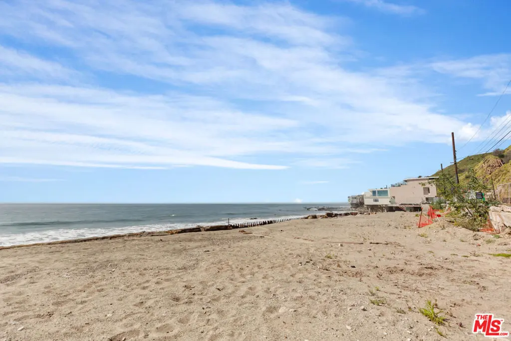 20604 Pacific Coast Highway, Malibu, CA — listing photo 1