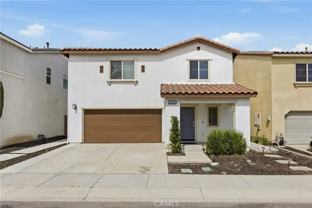 Condominium for sale at 32894 Crown Point, Lake Elsinore, CA featuring 3 beds and 3 baths