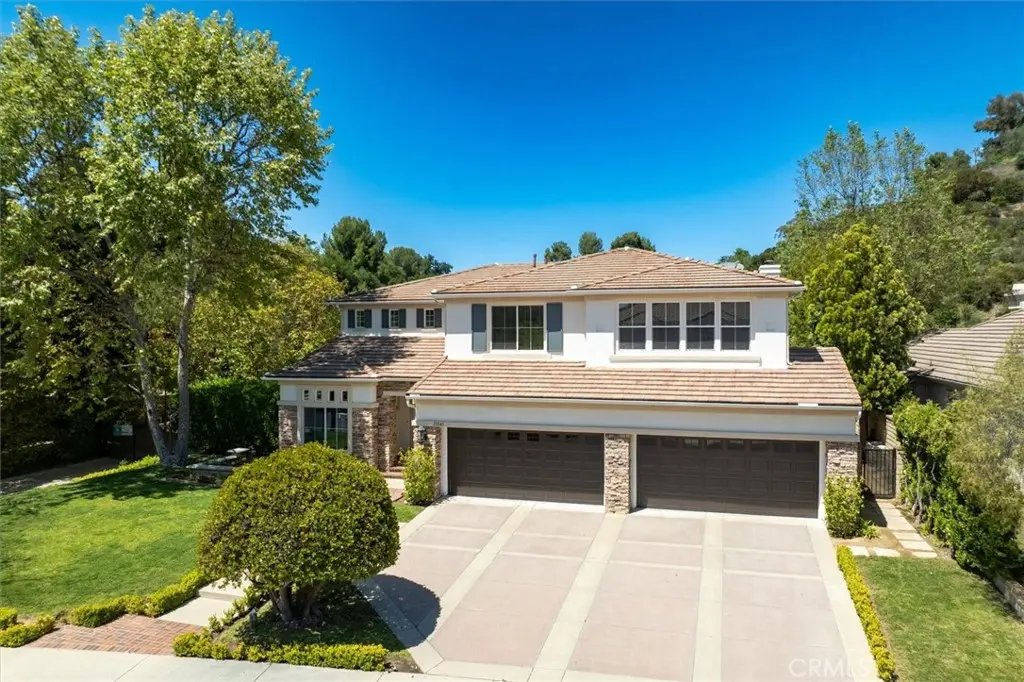 21045 Mendenhall Court, Topanga, CA — listing photo 1