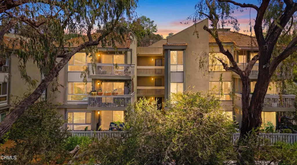254 Sequoia Court 33, Thousand Oaks, CA — listing photo 1