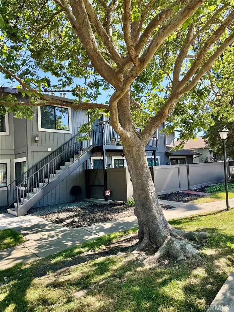Condominium for sale at 146 Donoso Plz, Union City, CA featuring 2 beds and 1 bath