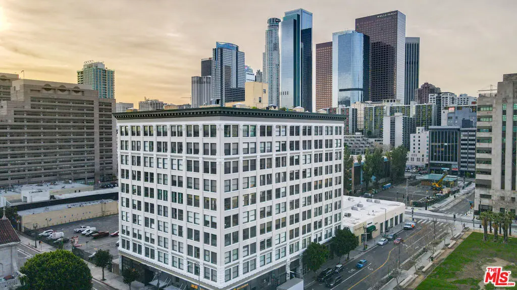 Condominium for sale at 108 W 2nd Street 309, Los Angeles, CA and 1 bath
