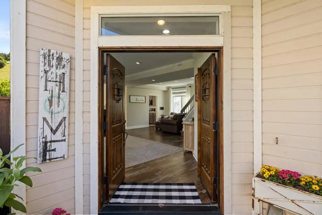 Single Family Residence for sale at 17554 Sugarmill Road, Salinas, CA featuring 5 beds and 3 baths