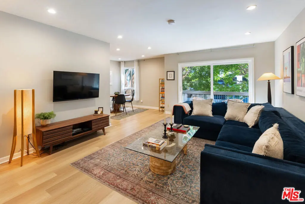 Condominium for sale at 1262 S Barrington Avenue 102, Los Angeles, CA featuring 2 beds and 2 baths