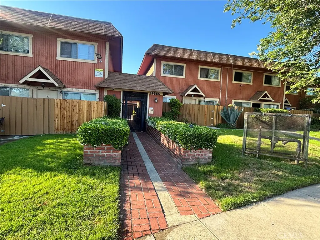 14265 TERRABELLA ST UNIT 48 Terrace, Panorama City, CA — listing photo 1