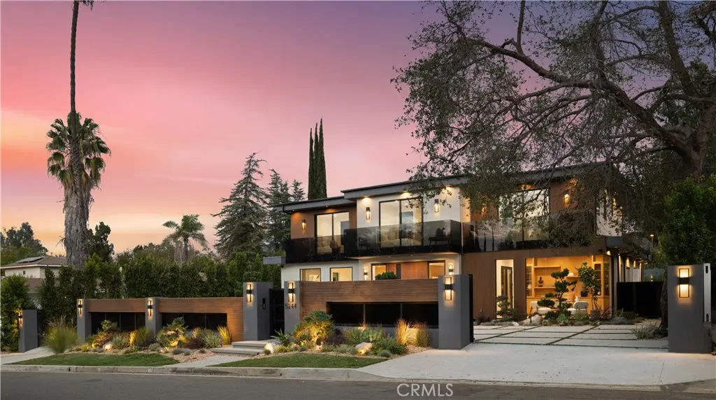 5244 Tampa Ave, Tarzana, CA — listing photo 1