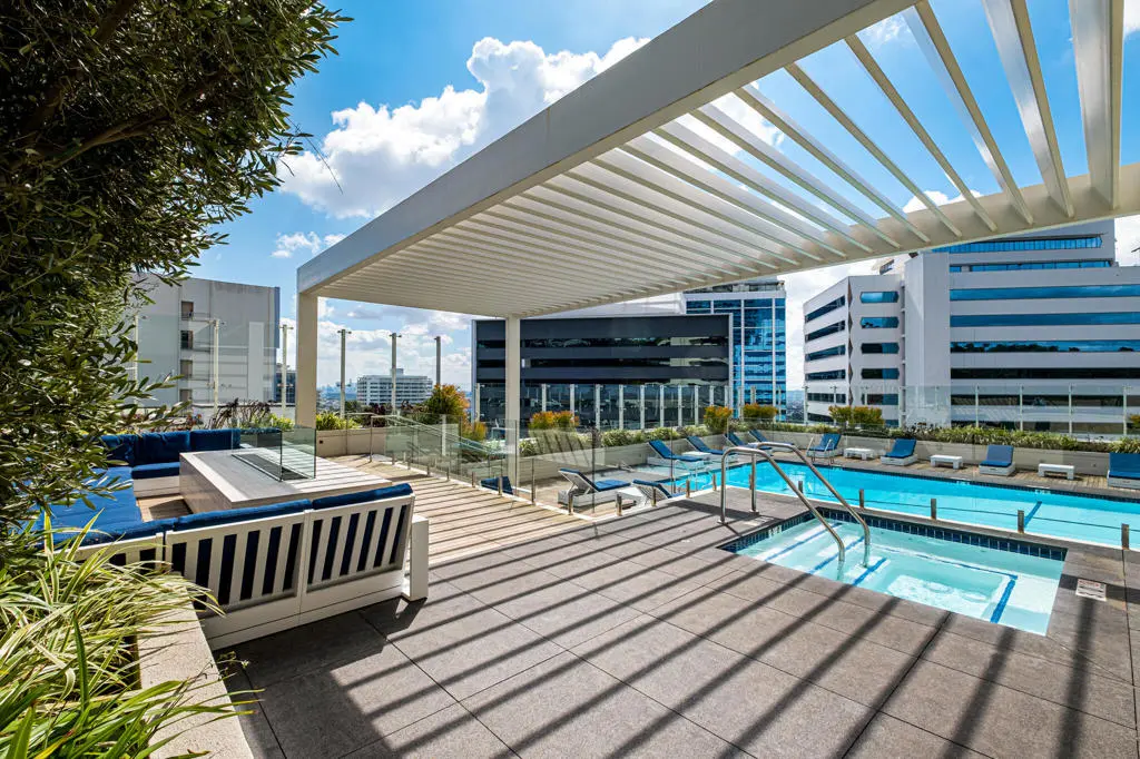 Residential Lease for rent at , West Hollywood, Los Angeles County, CA featuring 2 beds and 3 baths