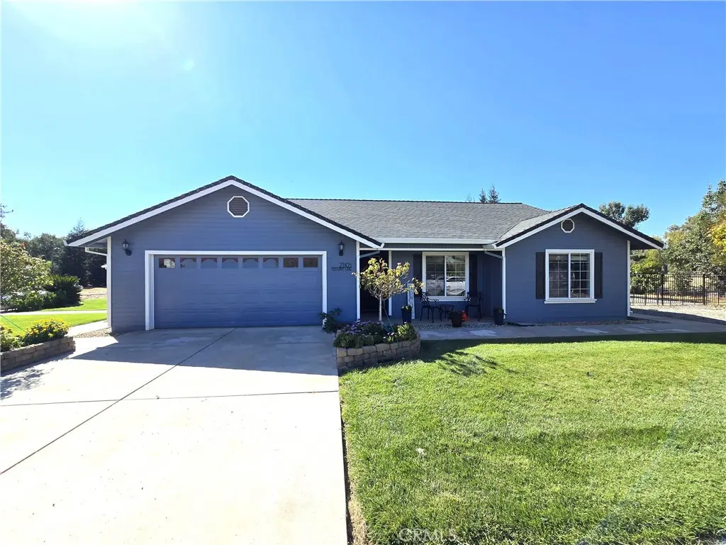 Single Family Residence for sale at 23105 Kilkenny, Red Bluff, CA featuring 3 beds and 2 baths