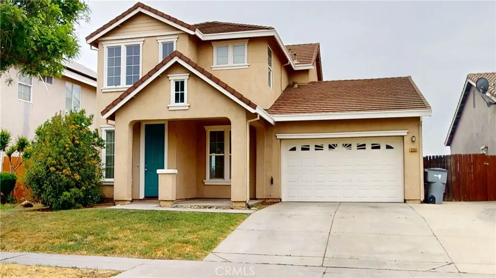 2555 S Lind, Fresno, CA — listing photo 1