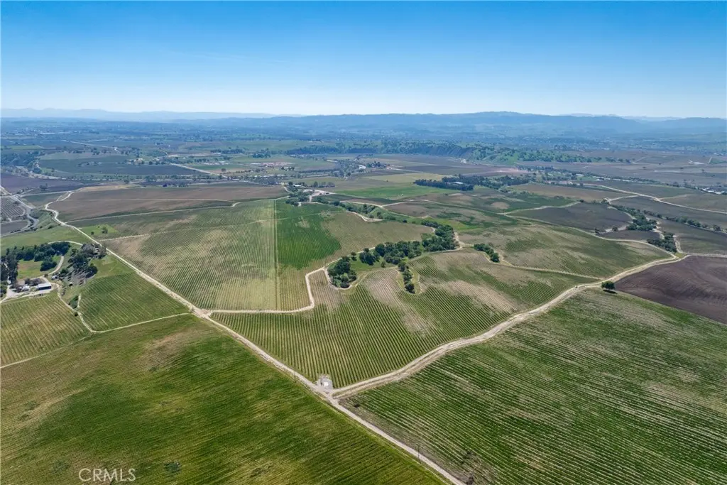 7310 Estrella Road, San Miguel, CA — listing photo 1