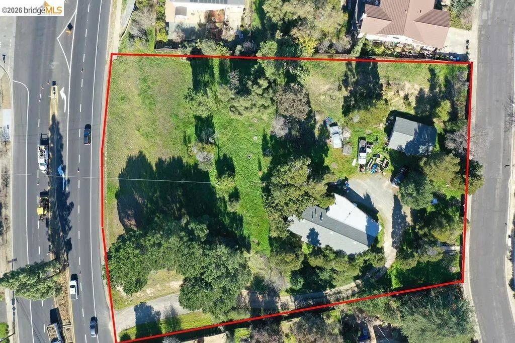Single Family Residence for sale at 4058 Treat Boulevard, Concord, CA featuring 4 beds and 1 bath
